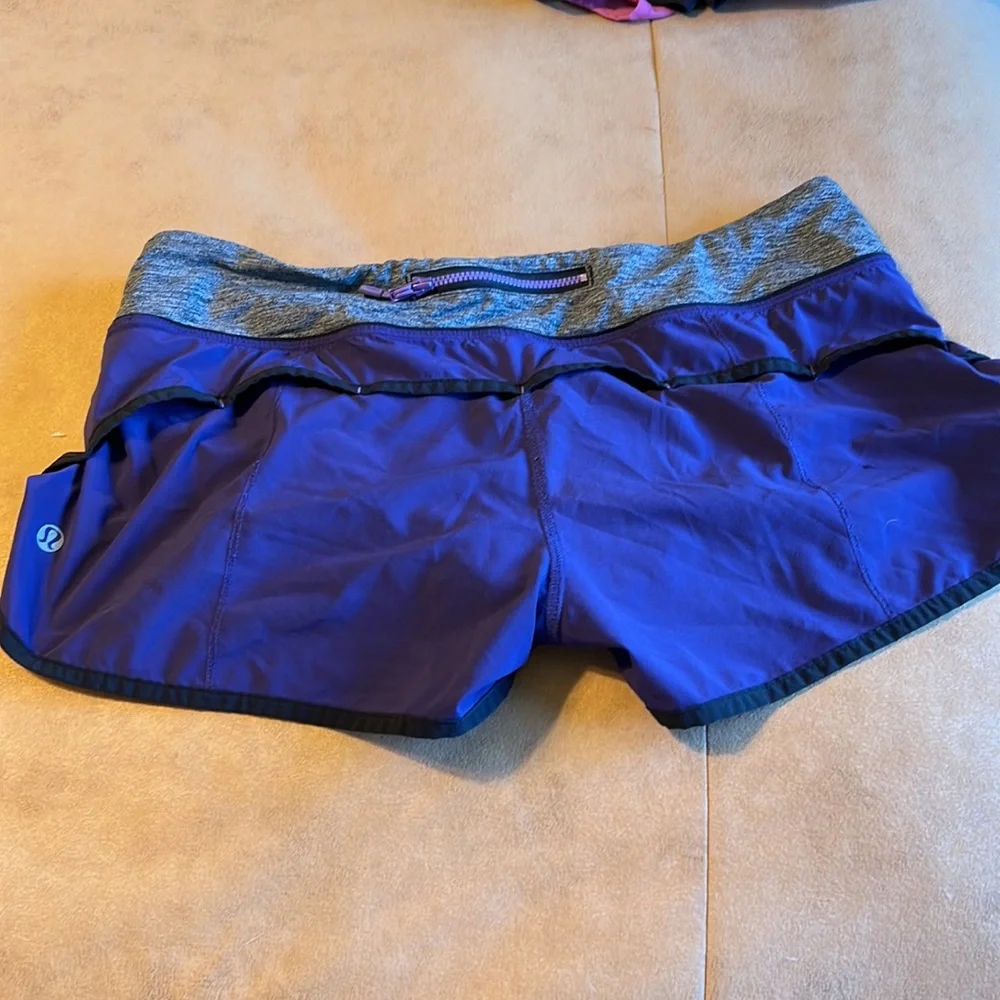 Shorts - Picture 2 of 3